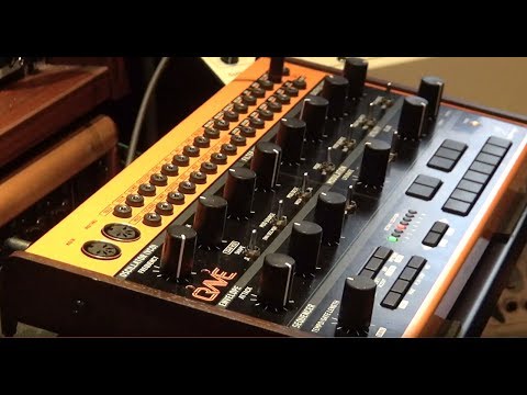 Behringer Crave Synthesizer