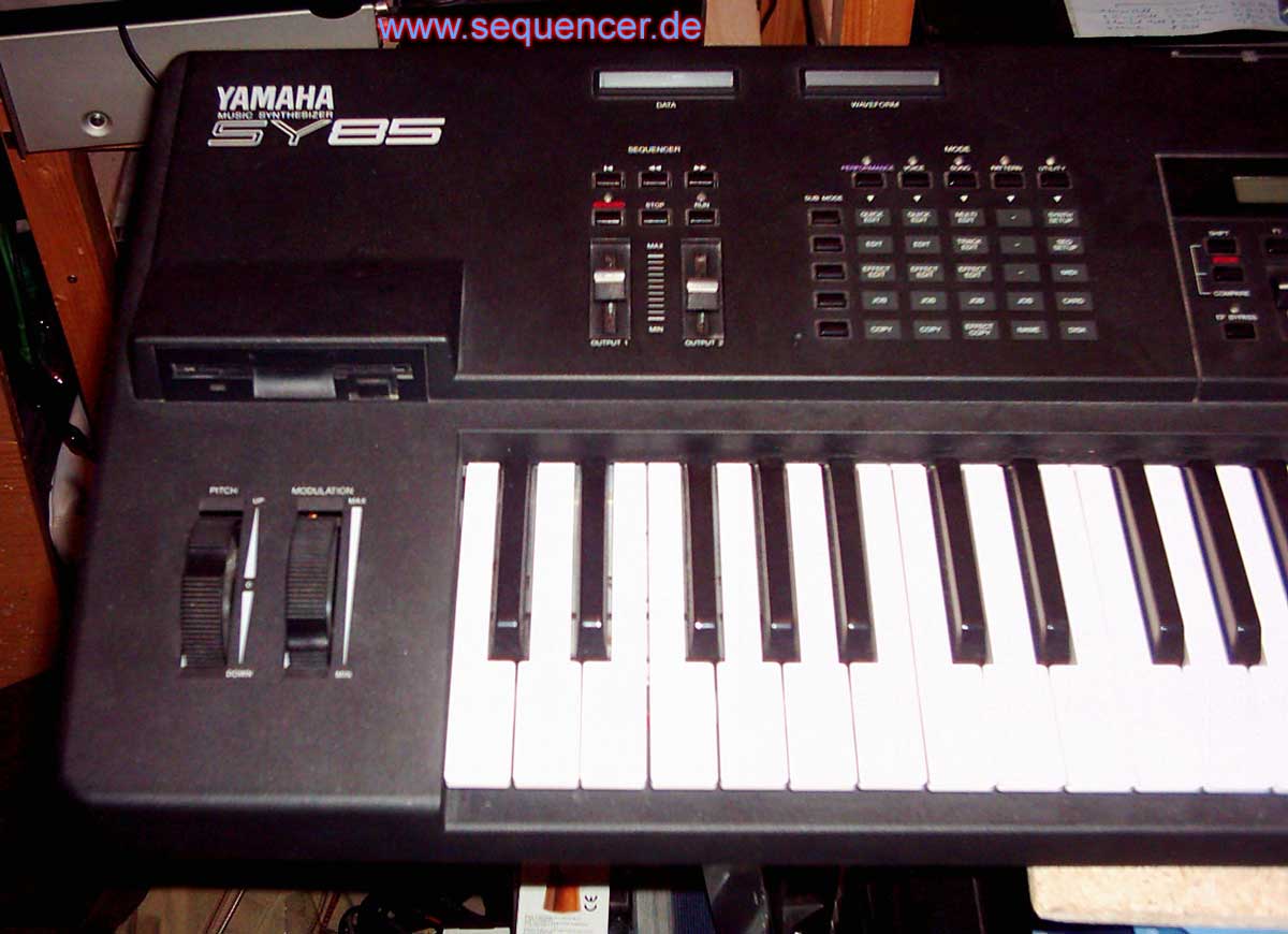 Hormiga Conductividad Inadecuado Yamaha SY85 Digital Synthesizer