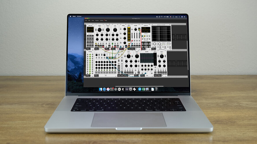 16-macbook-pro-vcv.jpg