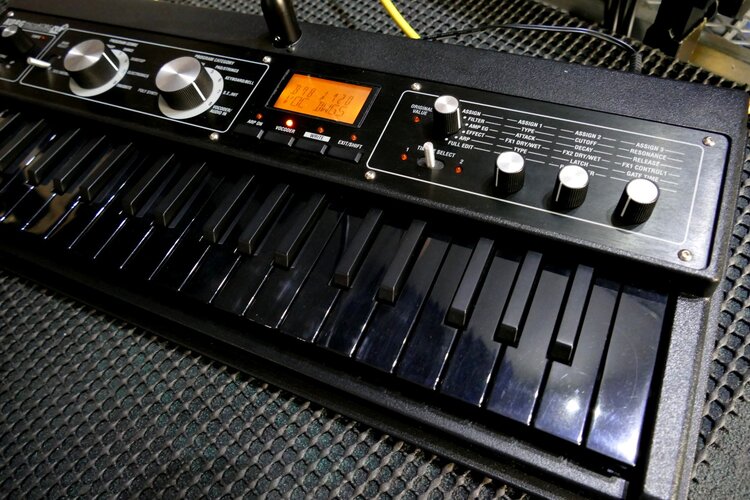 2021-140 Microkorg XL.JPG