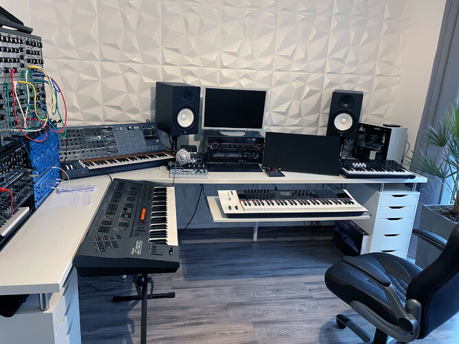 Studio1.jpg