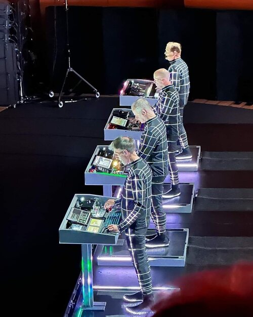 Kraftwerk Neues Set 2024.JPG