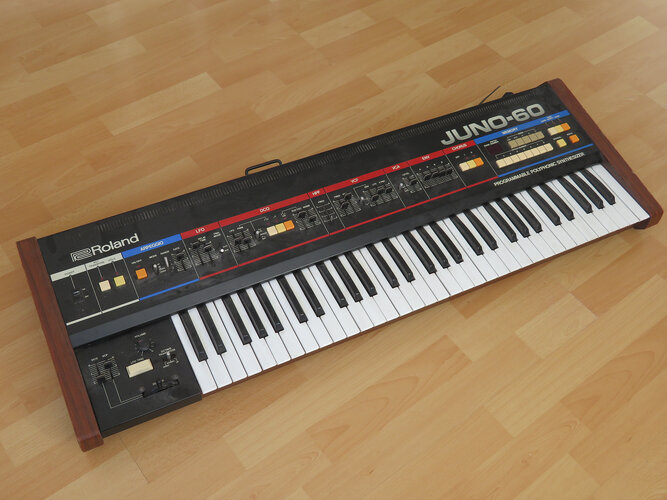 roland_juno-60_05l.jpg