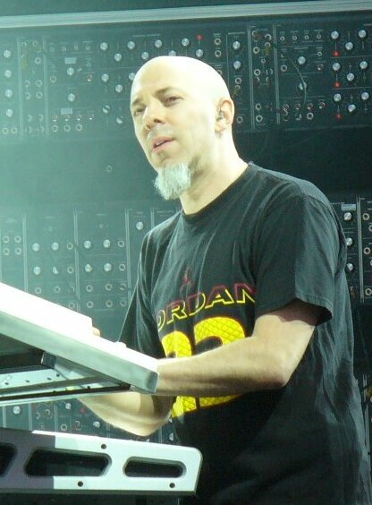 Jordan_Rudess2_(H.I)_(cropped).jpg