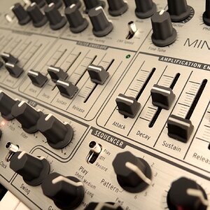 2014-08 Minibrute.JPG